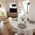 Boho Chic Markkleeberg-leipzig, Familien Apartment, 8 Min Ins Leipziger Zentrum Mit S-bahn, Seenaehe Grosser Tv Mit X Box * מרקליברג