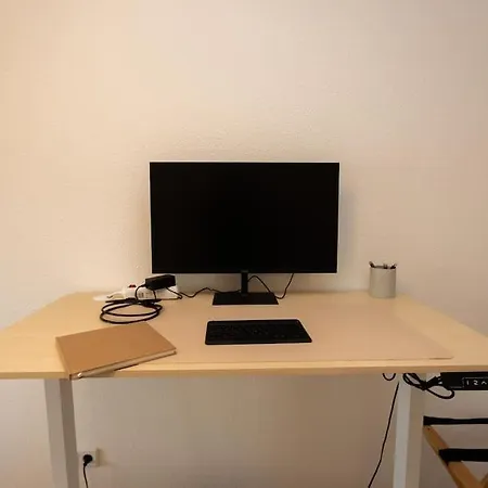 Boho Chic Markkleeberg-leipzig, Familien Apartment, 8 Min Ins Leipziger Zentrum Mit S-bahn, Seenaehe Grosser Tv Mit X Box Appartement Markkleeberg